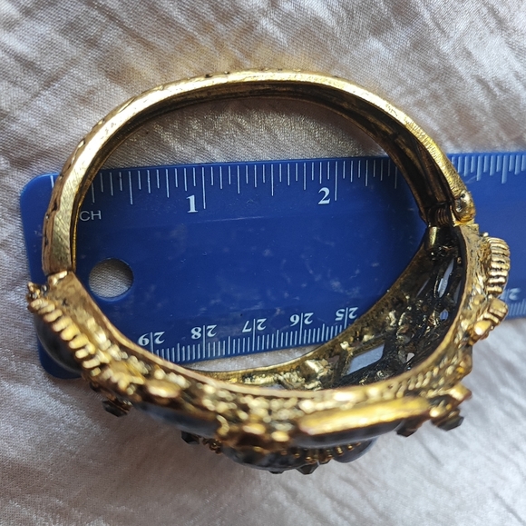 Huge Gold Tone Bangle Clamper Bracelet Glass Gray Mottled Square Stones Unsigned - Picture 7 of 12